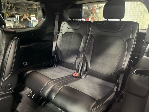 Certified 2021 Jeep Grand Cherokee L Laredo image 23