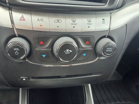 Used 2015 Dodge Journey SXT w/ Flexible Seating Group FWD image 23