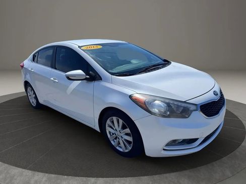 Used 2015 Kia Forte EX FWD image 2