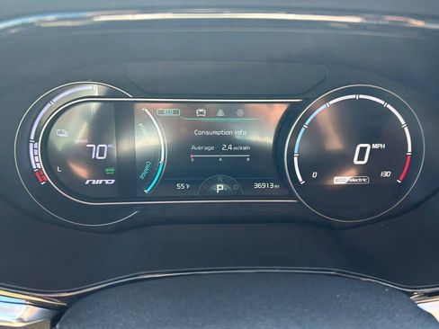 Used 2022 Kia Niro EX FWD image 27