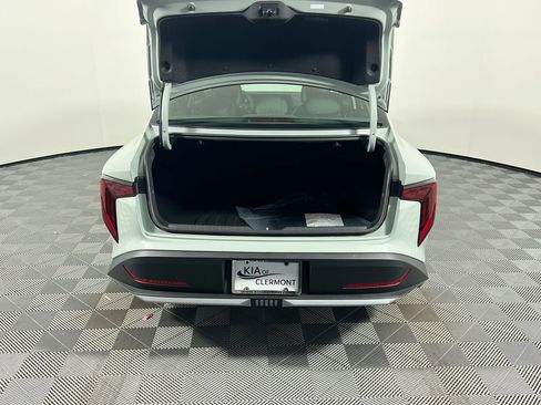 New 2025 Kia K4 EX image 33