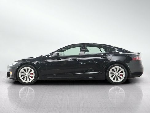 Used 2017 Tesla Model S P100D AWD/4WD image 2