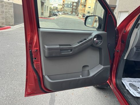 Used 2012 Nissan Xterra S image 15