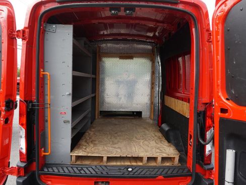 Used 2021 Ford Transit 250 Medium Roof RWD image 10