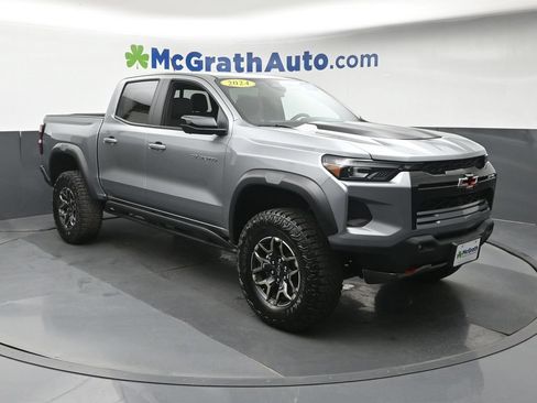 Used 2024 Chevrolet Colorado ZR2 w/ ZR2 Convenience Package III AWD/4WD image 2