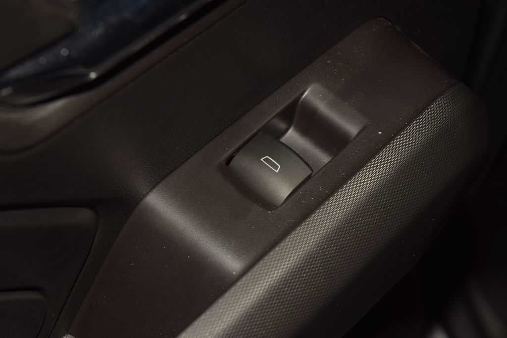 Used 2024 Chevrolet Colorado LT w/ LT Convenience Package III AWD/4WD image 47