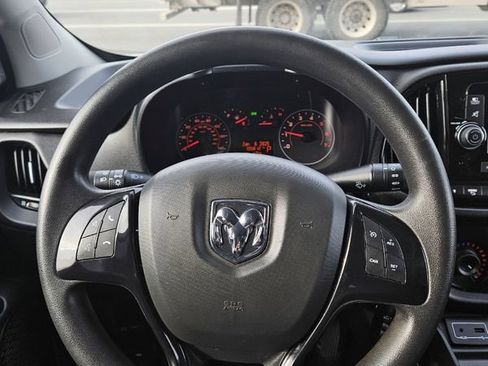 Used 2018 RAM ProMaster City Tradesman image 10