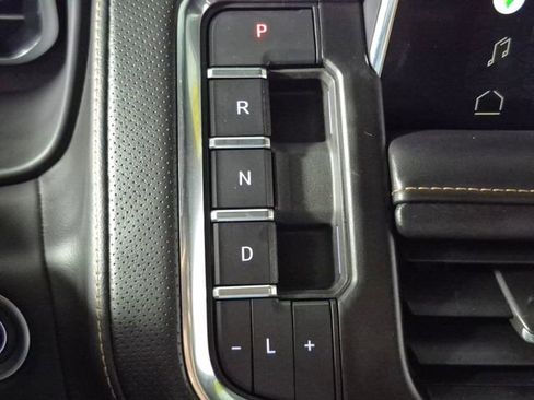 Used 2022 GMC Yukon XL AT4 w/ Max Trailering Package AWD/4WD image 18