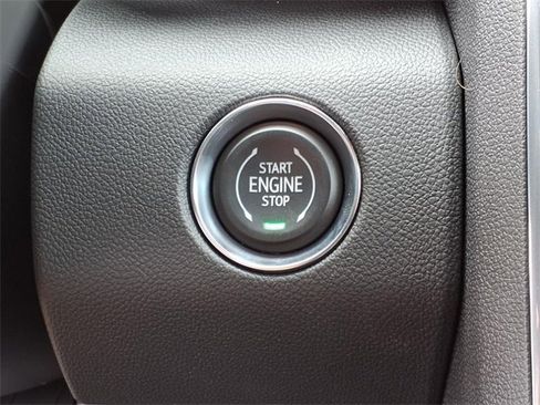 New 2026 GMC Acadia Elevation image 19