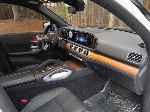 Used 2021 Mercedes-Benz Maybach GLS 600 4MATIC image 35