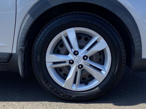 Used 2020 Nissan Kicks S FWD image 8