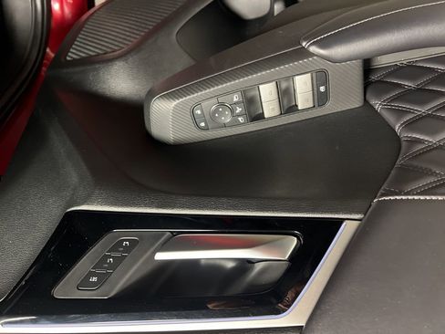 Used 2024 Mitsubishi Outlander SEL image 18