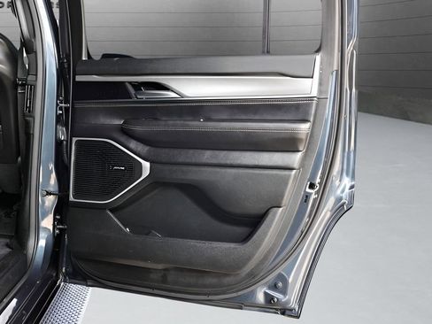 Used 2023 Jeep Wagoneer Series II image 73