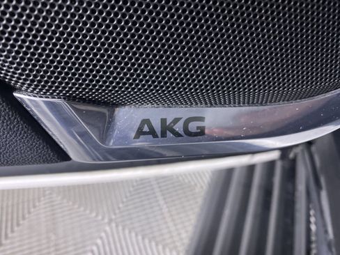 Certified 2023 Cadillac Escalade ESV V image 14