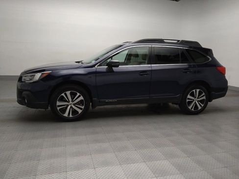 Used 2018 Subaru Outback 2.5i Limited image 2