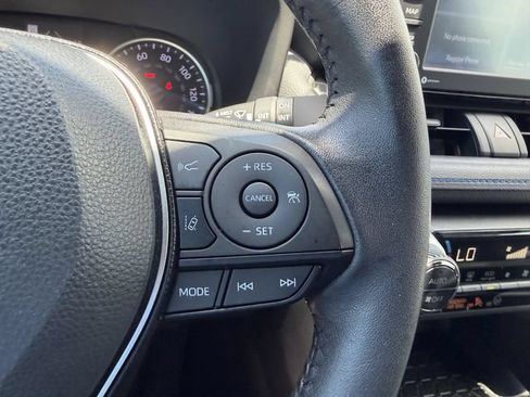 Used 2022 Toyota RAV4 SE AWD/4WD image 32