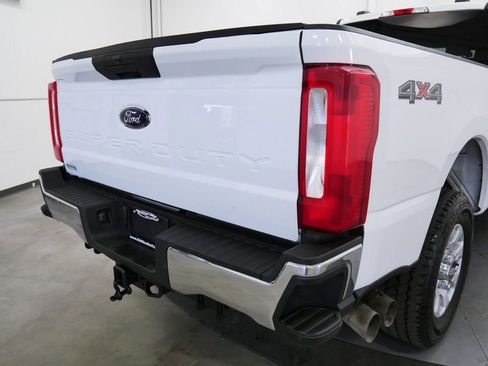 Used 2023 Ford F250 XLT AWD/4WD image 37