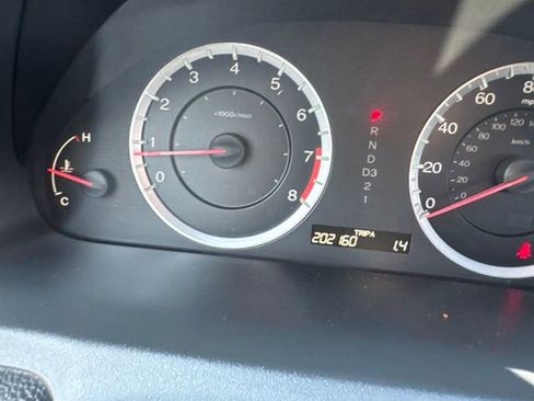 Used 2011 Honda Accord EX-L image 24