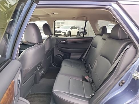 Used 2018 Subaru Outback 2.5i Limited image 43
