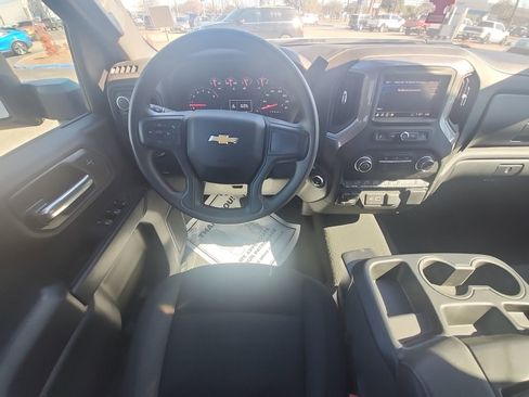 Used 2025 Chevrolet Silverado 2500 Custom w/ Custom Value Package image 11