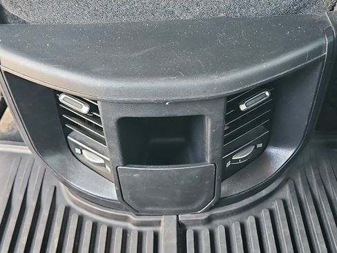 Used 2023 RAM 3500 Tradesman w/ Chrome Appearance Group AWD/4WD image 22