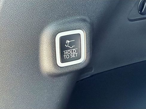 New 2026 Jeep Cherokee Overland AWD/4WD image 13