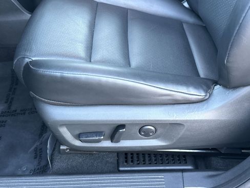 Used 2023 Nissan Rogue SV w/ SV Premium B Package AWD/4WD image 14