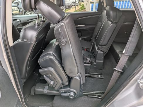 Used 2020 Dodge Journey Crossroad FWD image 28