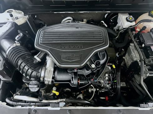 Used 2023 Cadillac XT6 Premium Luxury image 35