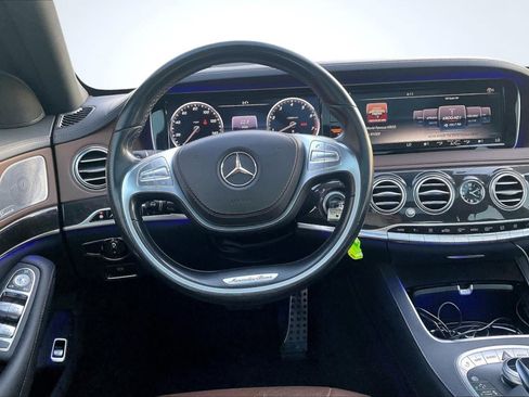 Used 2017 Mercedes-Benz S 550 Sedan image 5