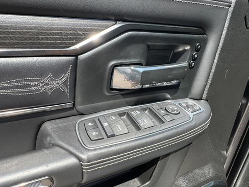 Used 2024 RAM 3500 Limited AWD/4WD image 13