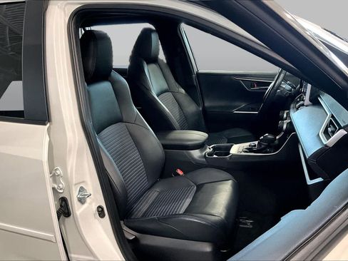 Used 2021 Toyota RAV4 XSE AWD/4WD image 9