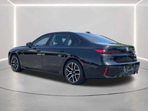 Used 2023 BMW 740i RWD image 24