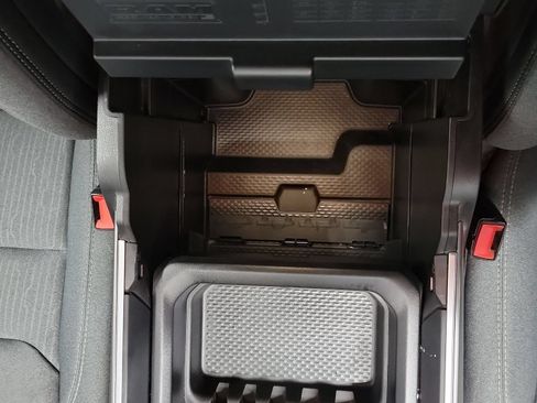 Used 2021 RAM 1500 Big Horn AWD/4WD image 27