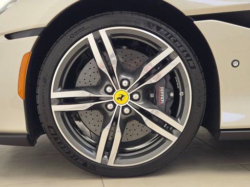 Used 2023 Ferrari Portofino M RWD image 14