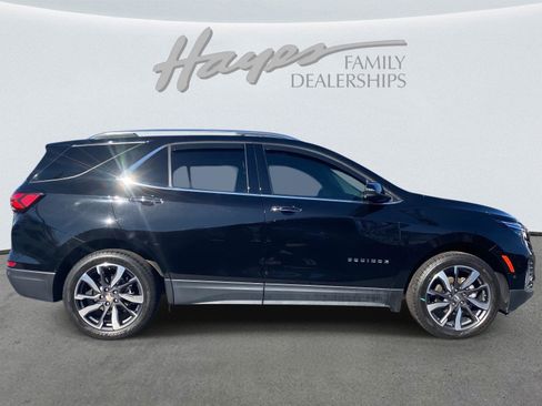 Used 2022 Chevrolet Equinox Premier image 2
