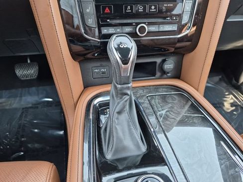 Used 2021 INFINITI QX80 Sensory w/ Cargo Package AWD/4WD image 12