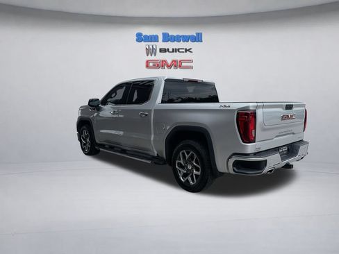 Used 2022 GMC Sierra 1500 SLT w/ X31 Off-Road Package AWD/4WD image 8