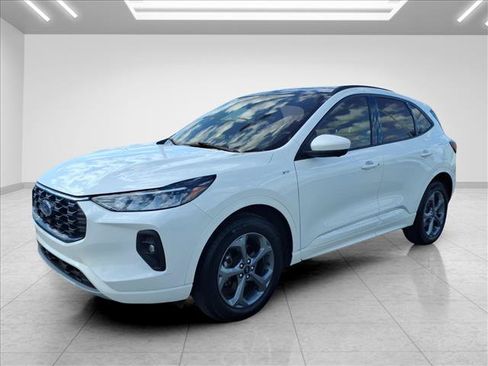Used 2023 Ford Escape ST-Line Select w/ Tech Pack #2 AWD/4WD image 6