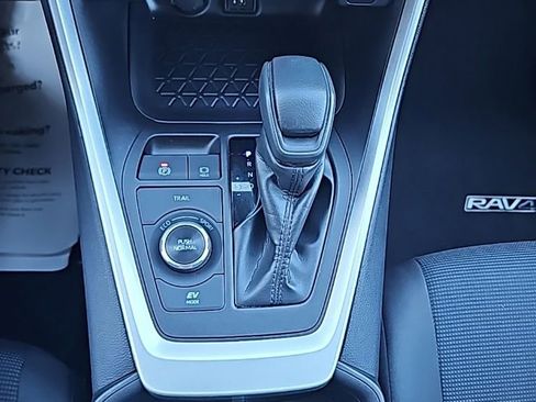 Used 2025 Toyota RAV4 LE image 25