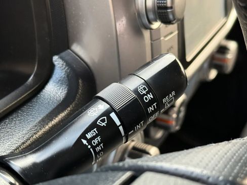 Used 2015 Toyota 4Runner SR5 RWD image 34
