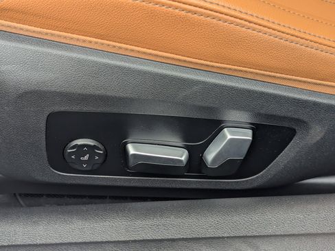 Used 2022 BMW 430i Coupe w/ Convenience Package image 22