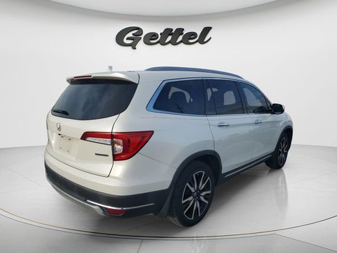 Used 2019 Honda Pilot Touring image 3