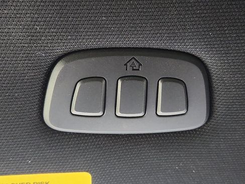 Used 2018 Ford F150 Raptor w/ Equipment Group 802A Luxury image 11