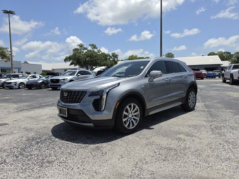 Used 2023 Cadillac XT4 Premium Luxury w/ Cold Weather Package AWD/4WD image 11
