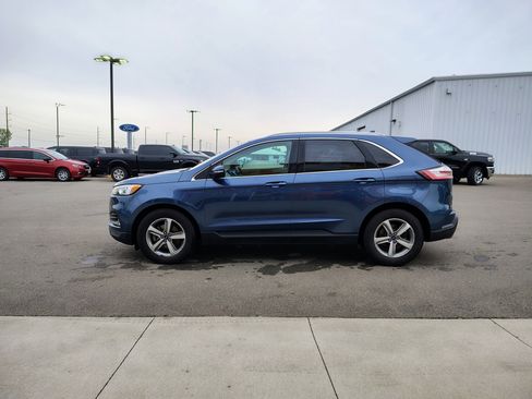 Used 2019 Ford Edge SEL w/ Equipment Group 201A FWD image 4