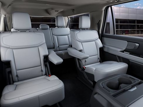 New 2027 Ford Expedition Max Platinum AWD/4WD image 11