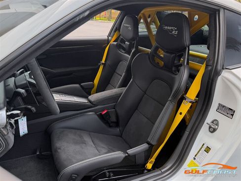 Used 2018 Porsche 911 GT2 RS RWD image 21