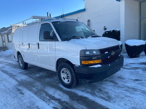 Used 2020 Chevrolet Express 2500 Work Van image 6
