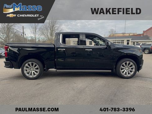 Used 2022 Chevrolet Silverado 1500 High Country w/ Technology Package image 4